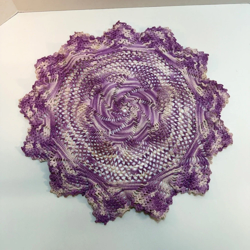 Handmade Purple‎ Lace Doily Round Tabletop Decor 14 Inch Vintage READ